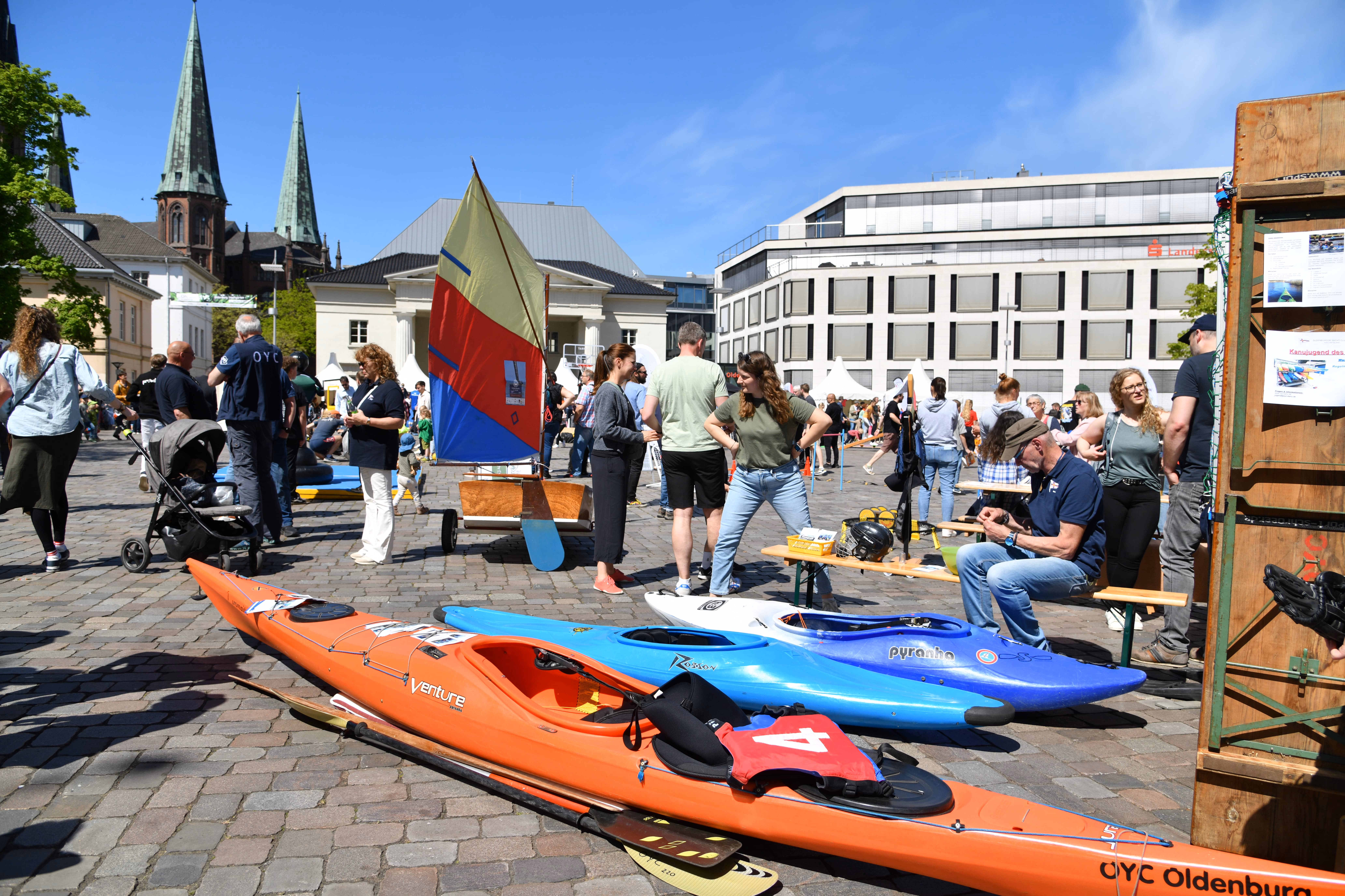 Sportsommer auf dem Schlossplatz mit Mitmachangeboten und Sportvereinen